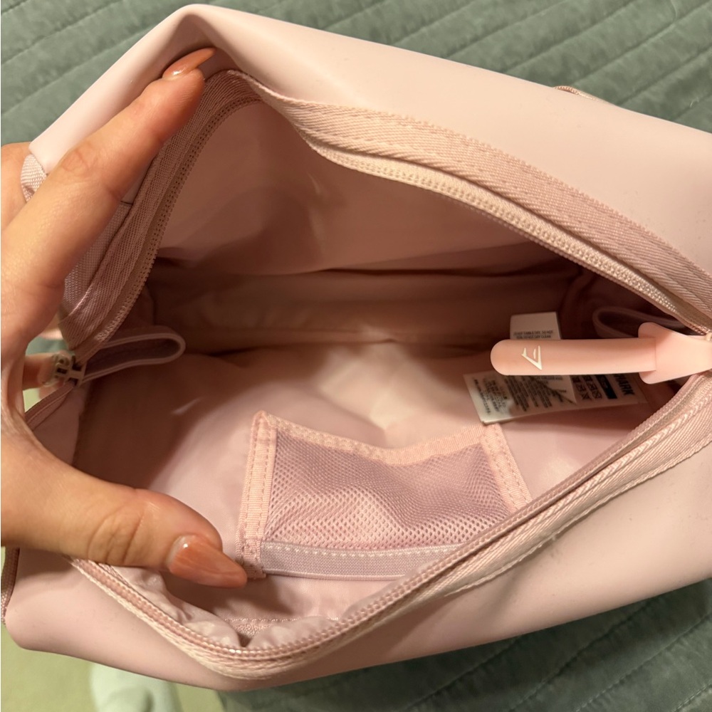 gymshark mini gym bag baby pink - Picture 3 of 3